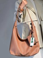 کیف دوشی زنانه بنو مدل کژال کد BENO 4917