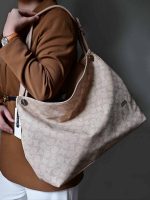 کیف دوشی زنانه بنو مدل نسترن کد BENO 4971 - Image 4