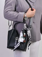 کیف دستی/دوشی زنانه بنو مدل نورا کد BENO 5072 - Image 2