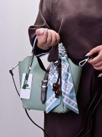 کیف دستی/دوشی زنانه بنو مدل نورا کد BENO 5072