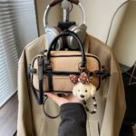 کیف دستی/دوشی زنانه وارداتی برند SUNITO&FASHION کد SF3719 - تصویر 8