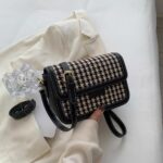کیف دوشی وارداتی زنانه برند TENGSHANG کد TN1115 - تصویر 8